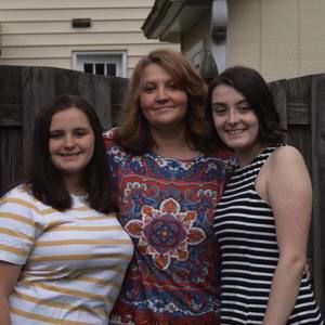 Meet your Posher, Jola